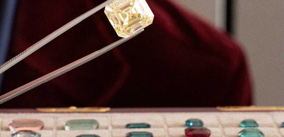 Understanding GIA Certified Diamond Grading: A Guide for Buyers