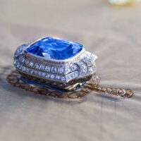 47 carat Sapphire Art Deco Brooch with 15 Carat Diamond Setting