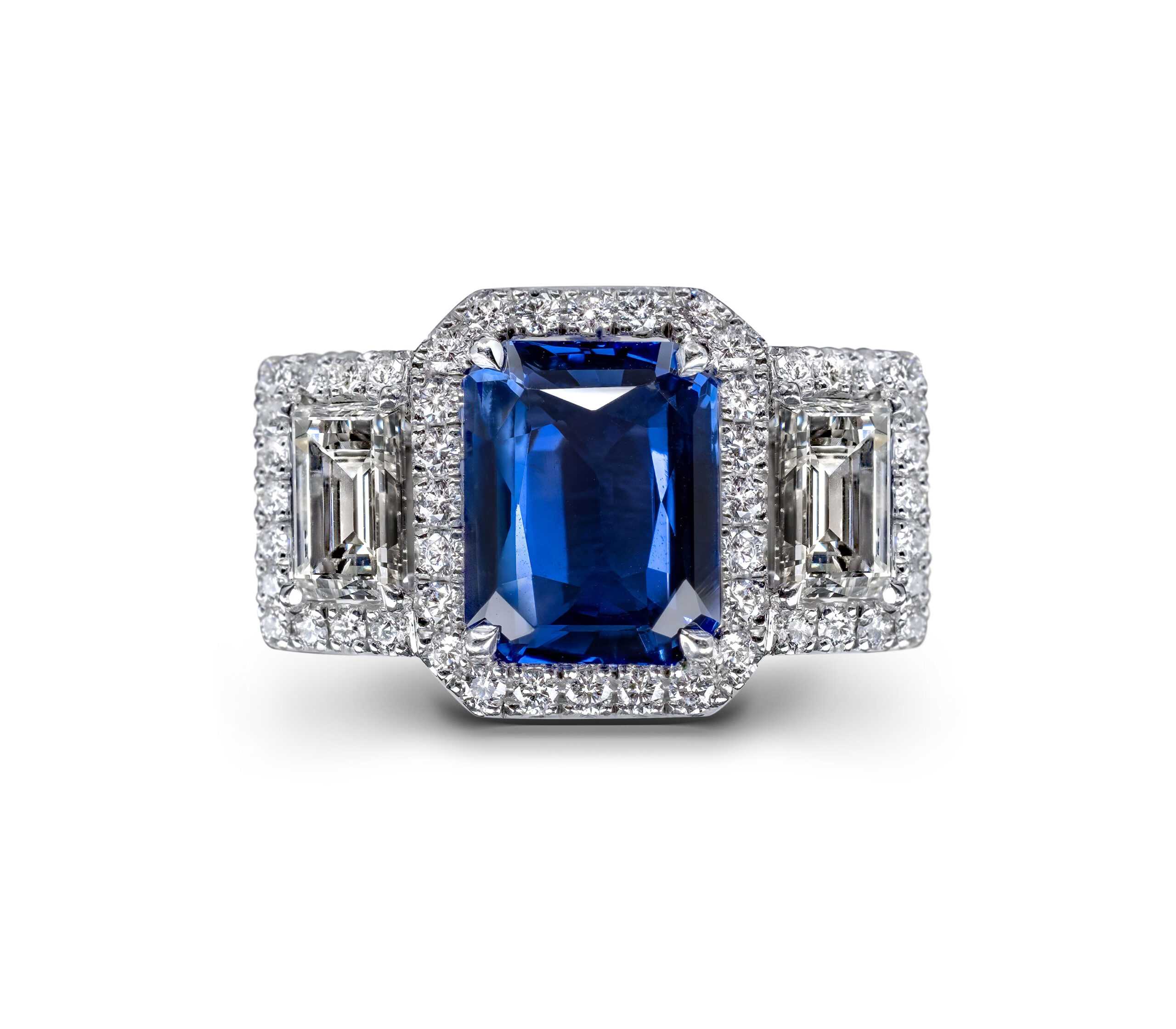 Bague en saphir bleu de 3,23 carats GRS