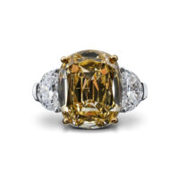 Кольцо с бриллиантом весом 8,19 карата в цвете Fancy Deep Brownish Yellow, GIA