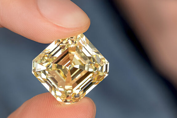 Gemstone Clarity from Grygorian Gallery