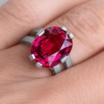 Bague en rubellite ovale de 10,84 carats