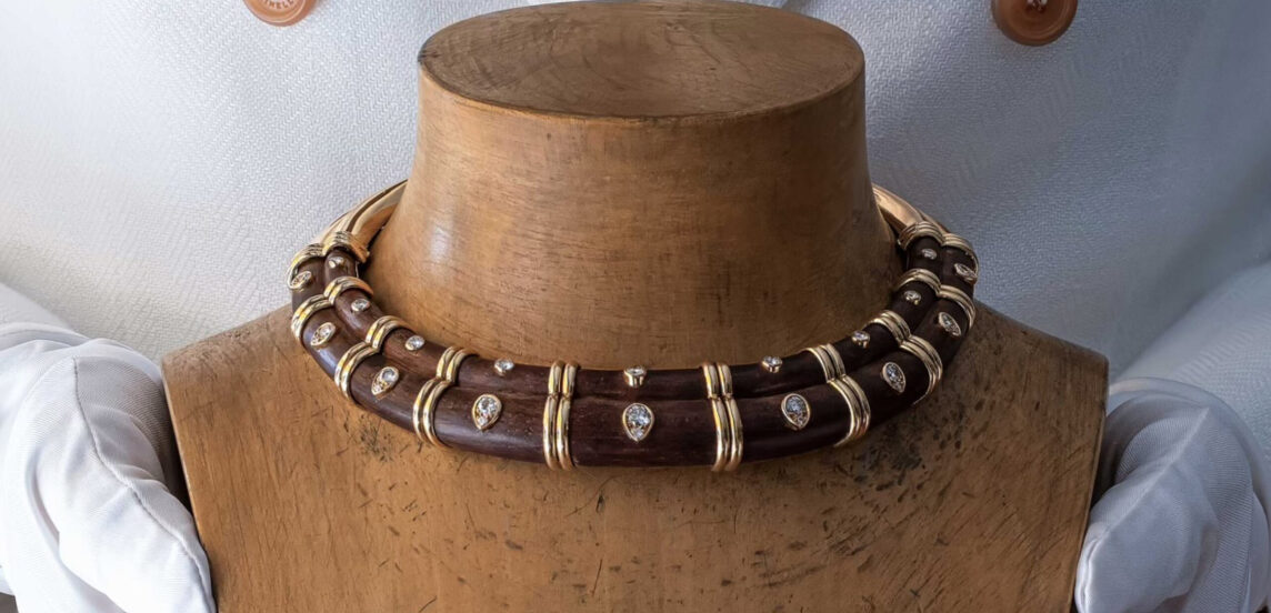 Master the Art of Styling Jewelry, Layering Techniques