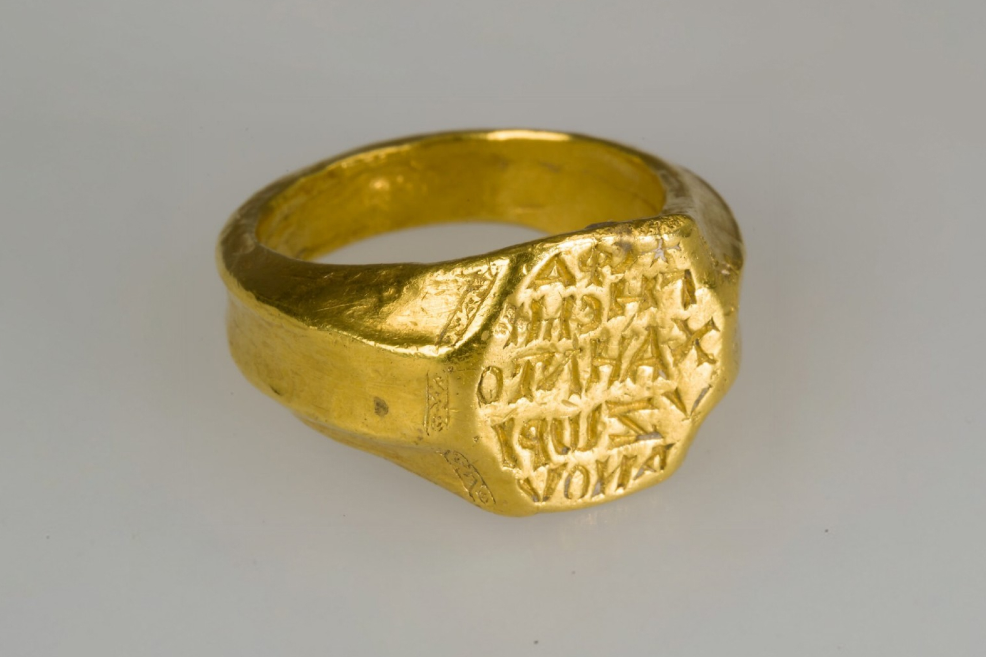 A Symbol of Power and Memory: The Signet Ring Through the Ages