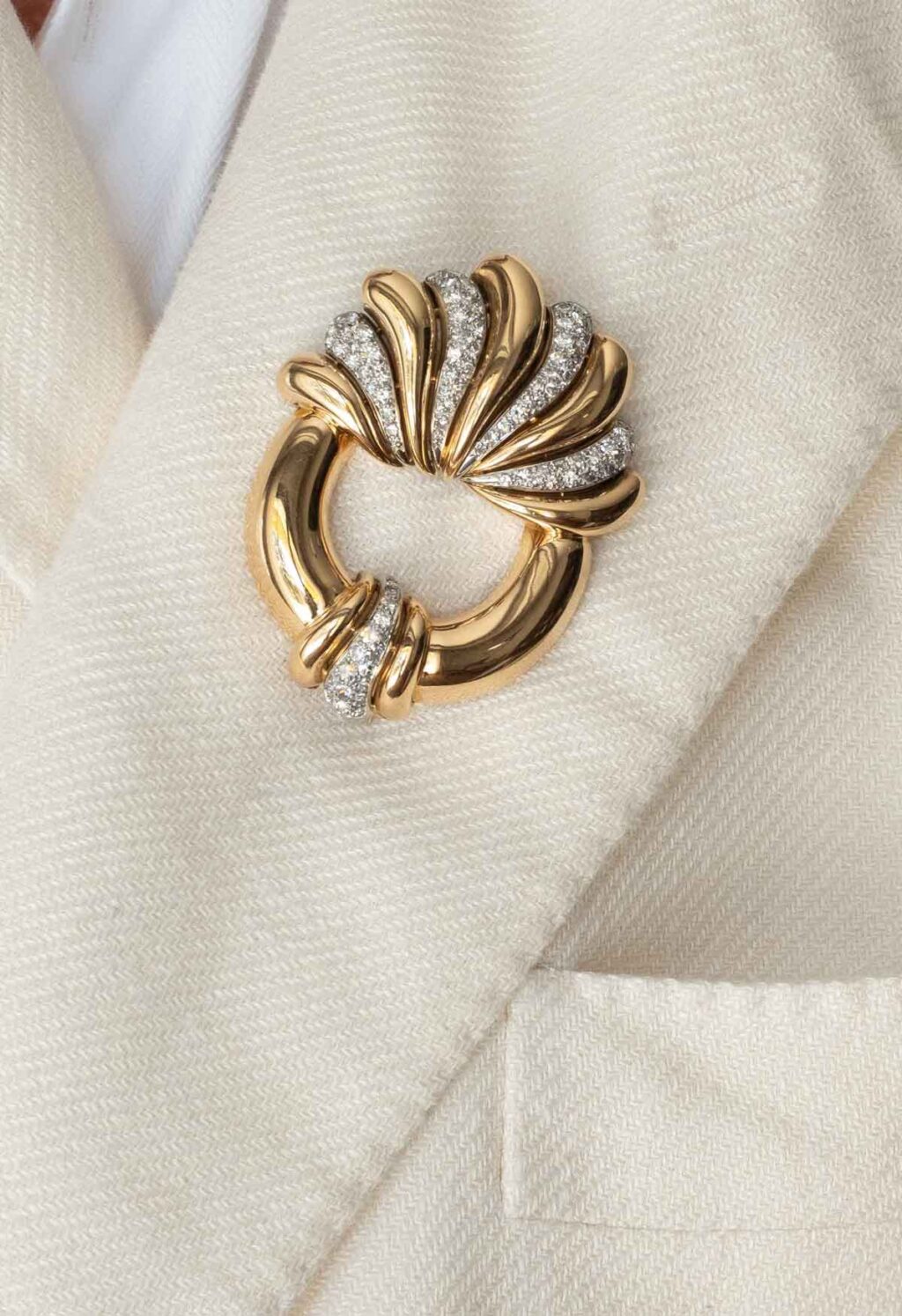 Round Diamond Brooch in Gold and Platinum