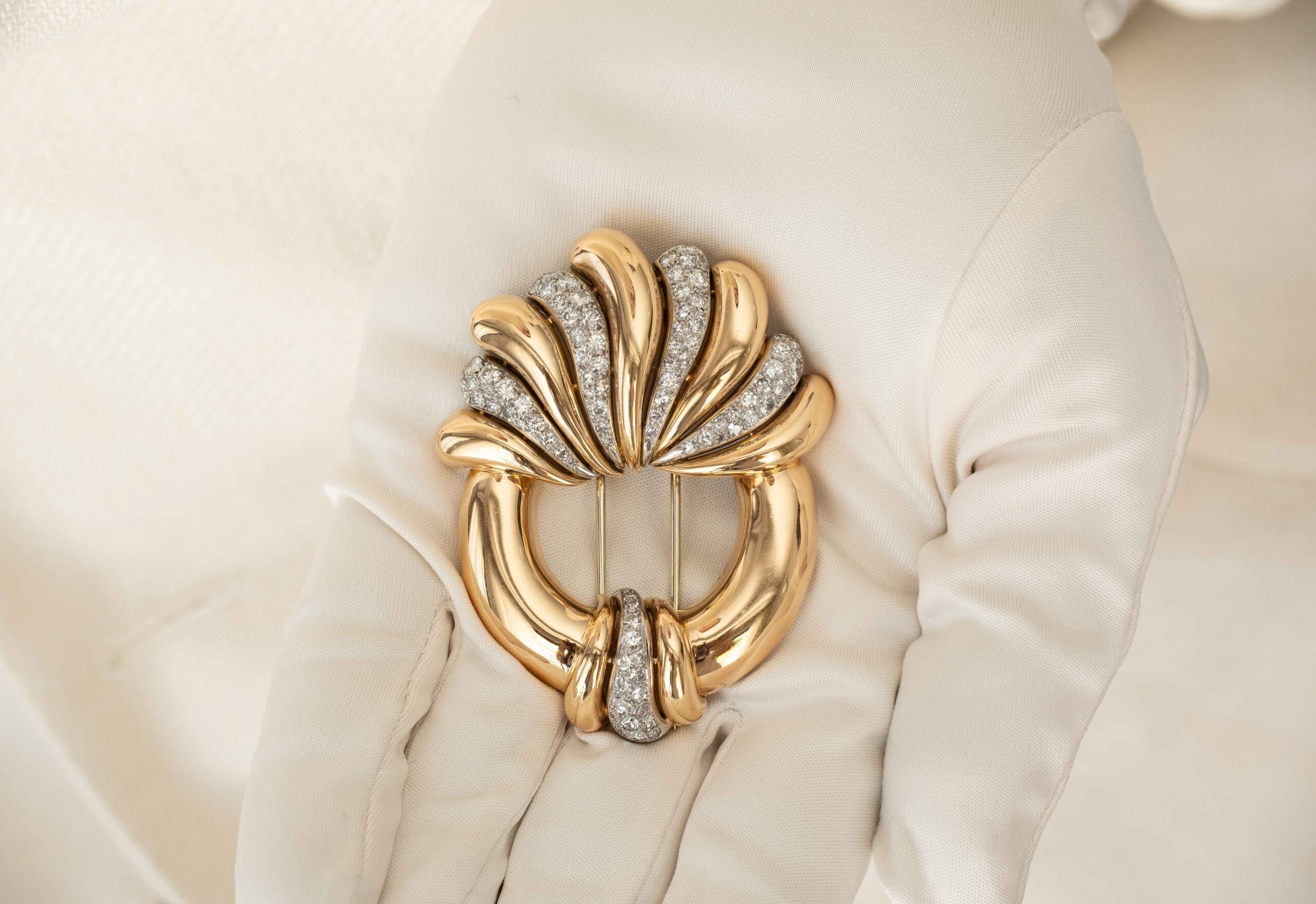 Round Diamond Brooch in Gold and Platinum
