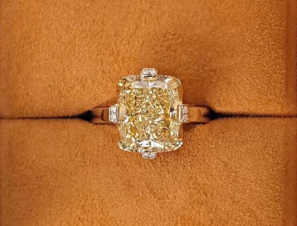 The Diamond Market Has Split in Two &mdash; Here&rsquo;s What That Means for Collectors