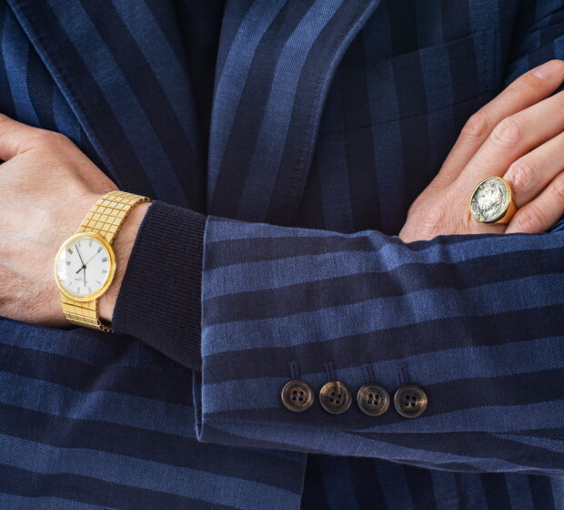 Expert Guide: Jewelry Styling Tips for a Chic Look