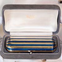 Rare minaudière en émail et or 18 carats par Boucheron