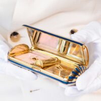 Rare minaudière en émail et or 18 carats par Boucheron