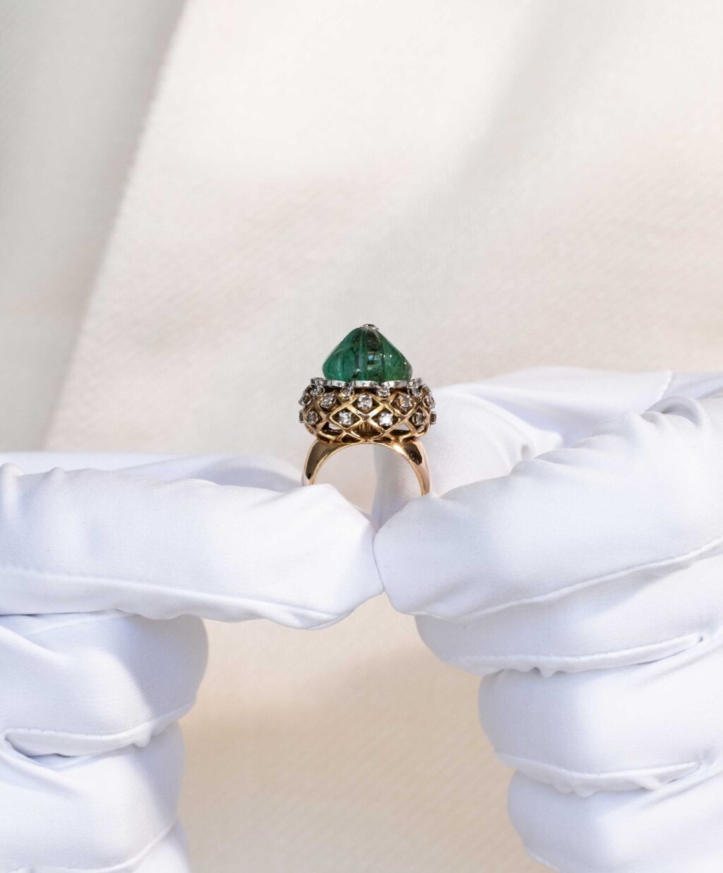 Mellerio dits Meller “Chardon” Ring