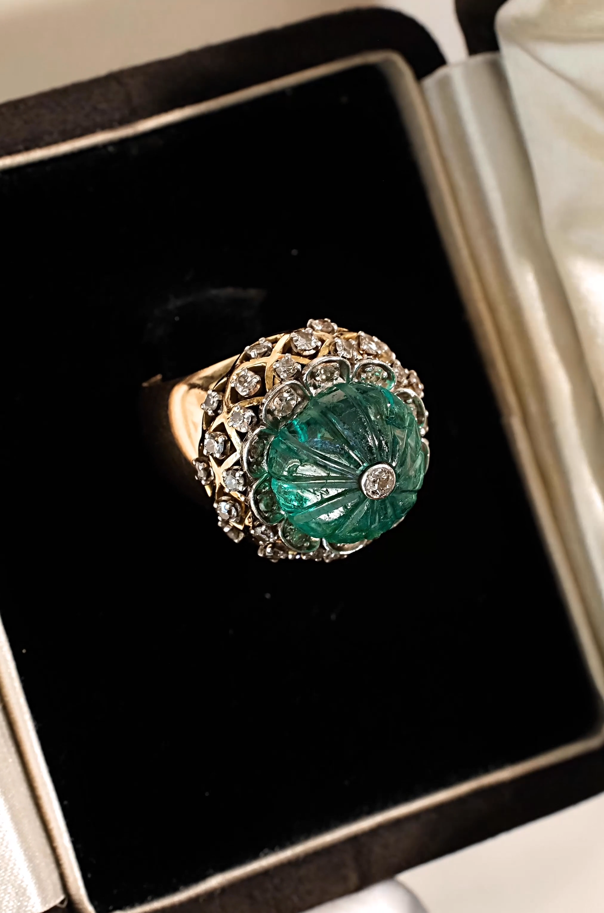 Bague “ Chardon ” par Mellerio dits Meller