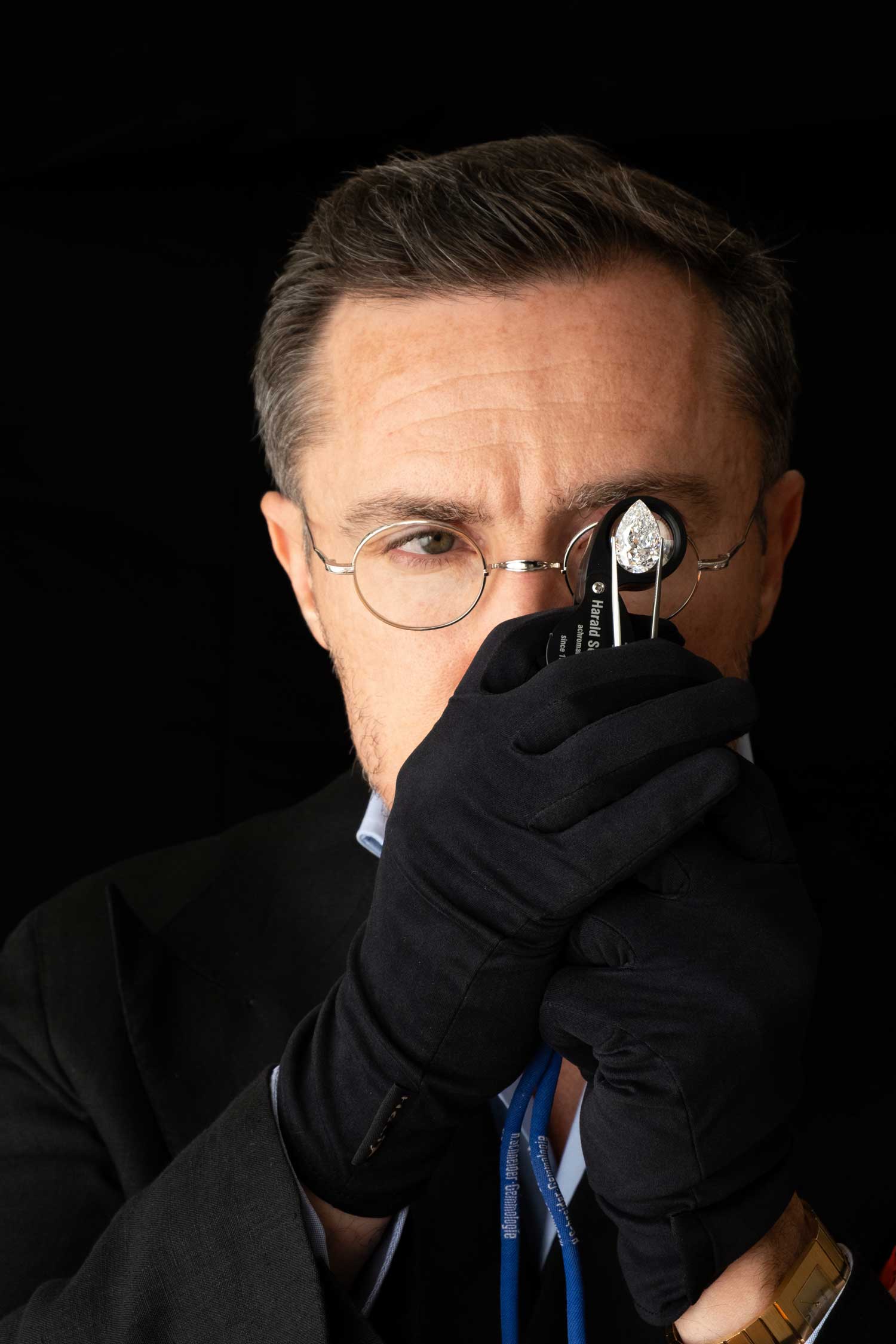 Eduard Grygorian checking a diamond