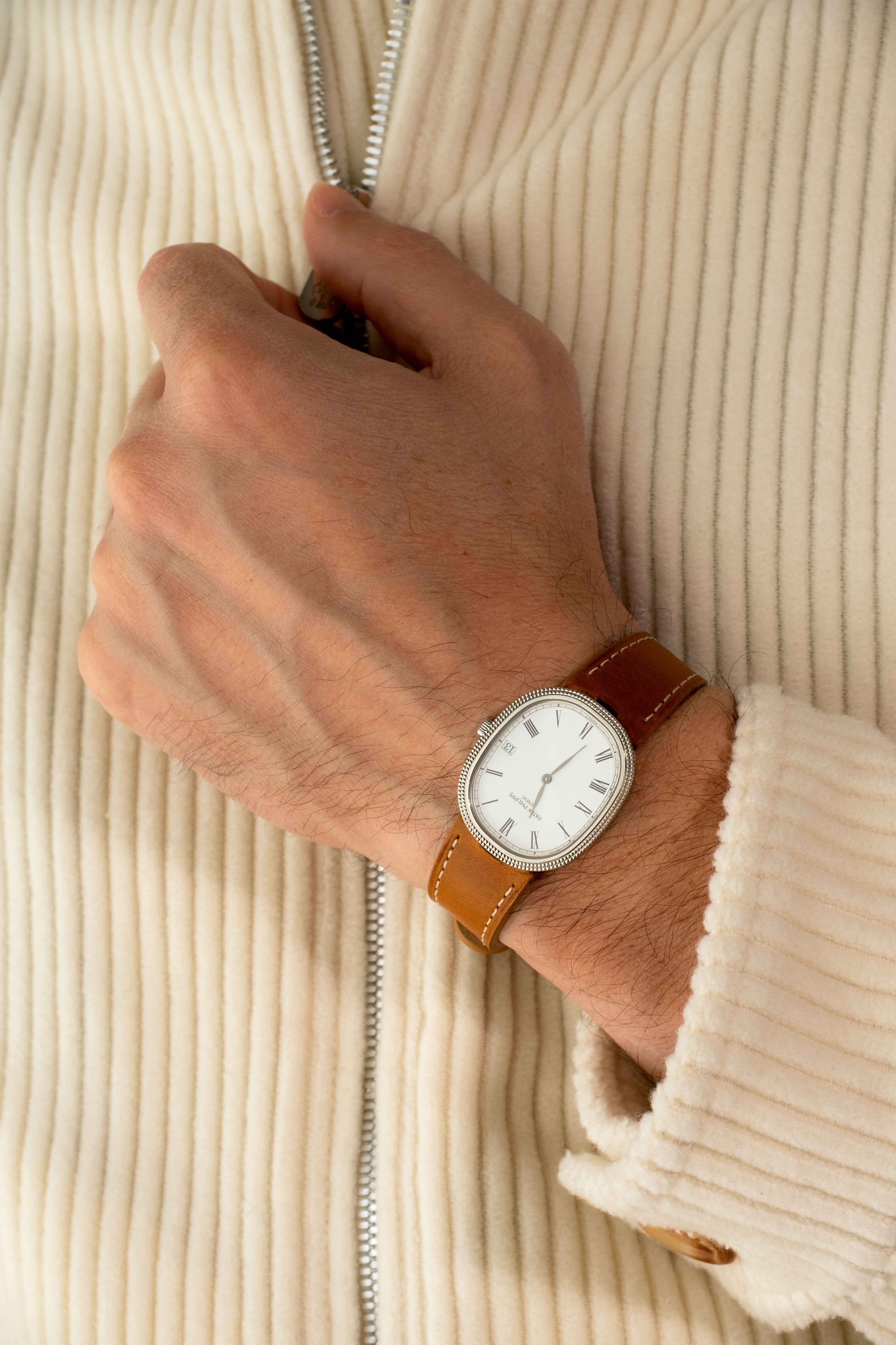 Patek Philippe Golden Ellipse « Clous de Paris »