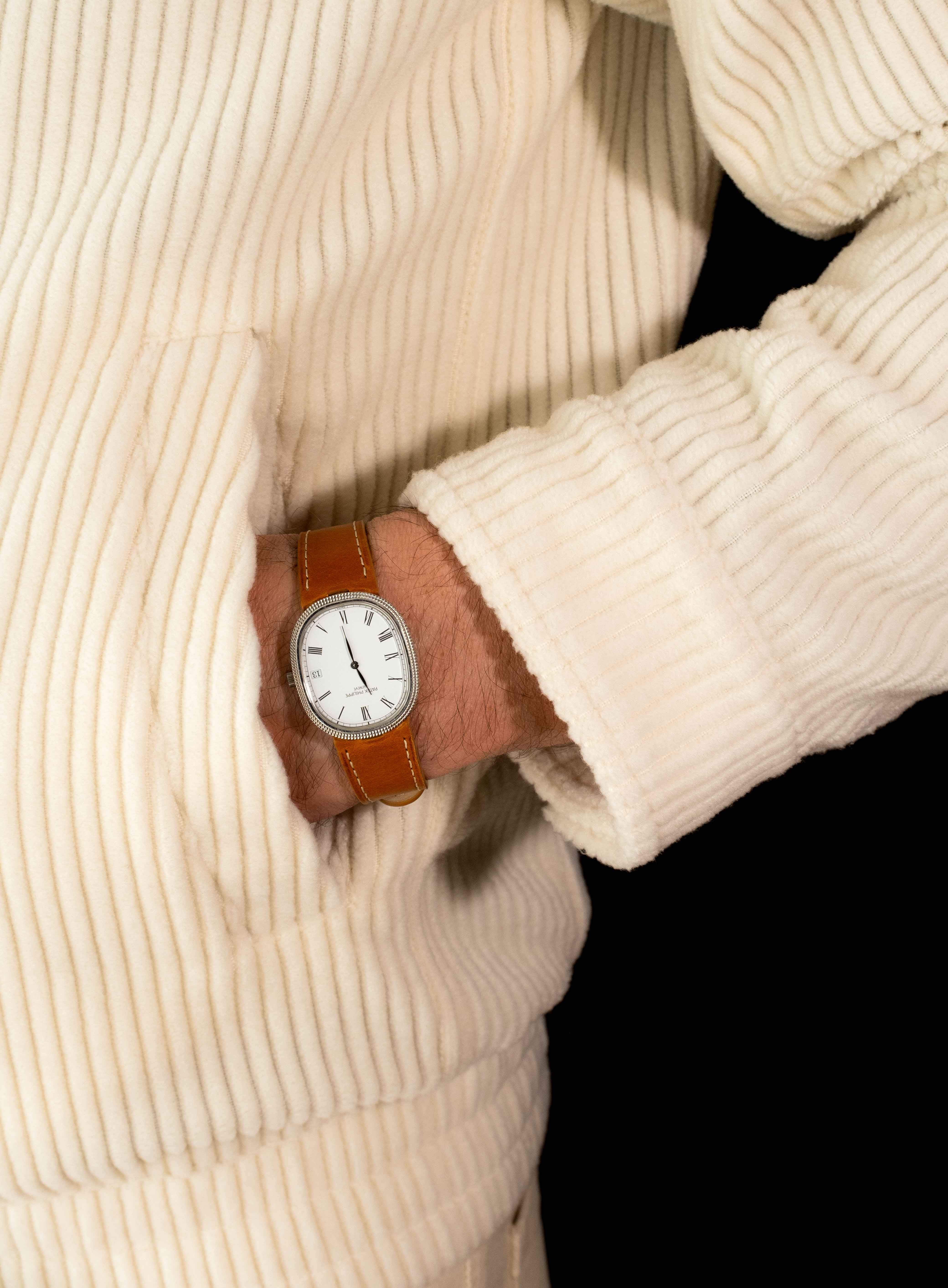 Patek Philippe Golden Ellipse « Clous de Paris »