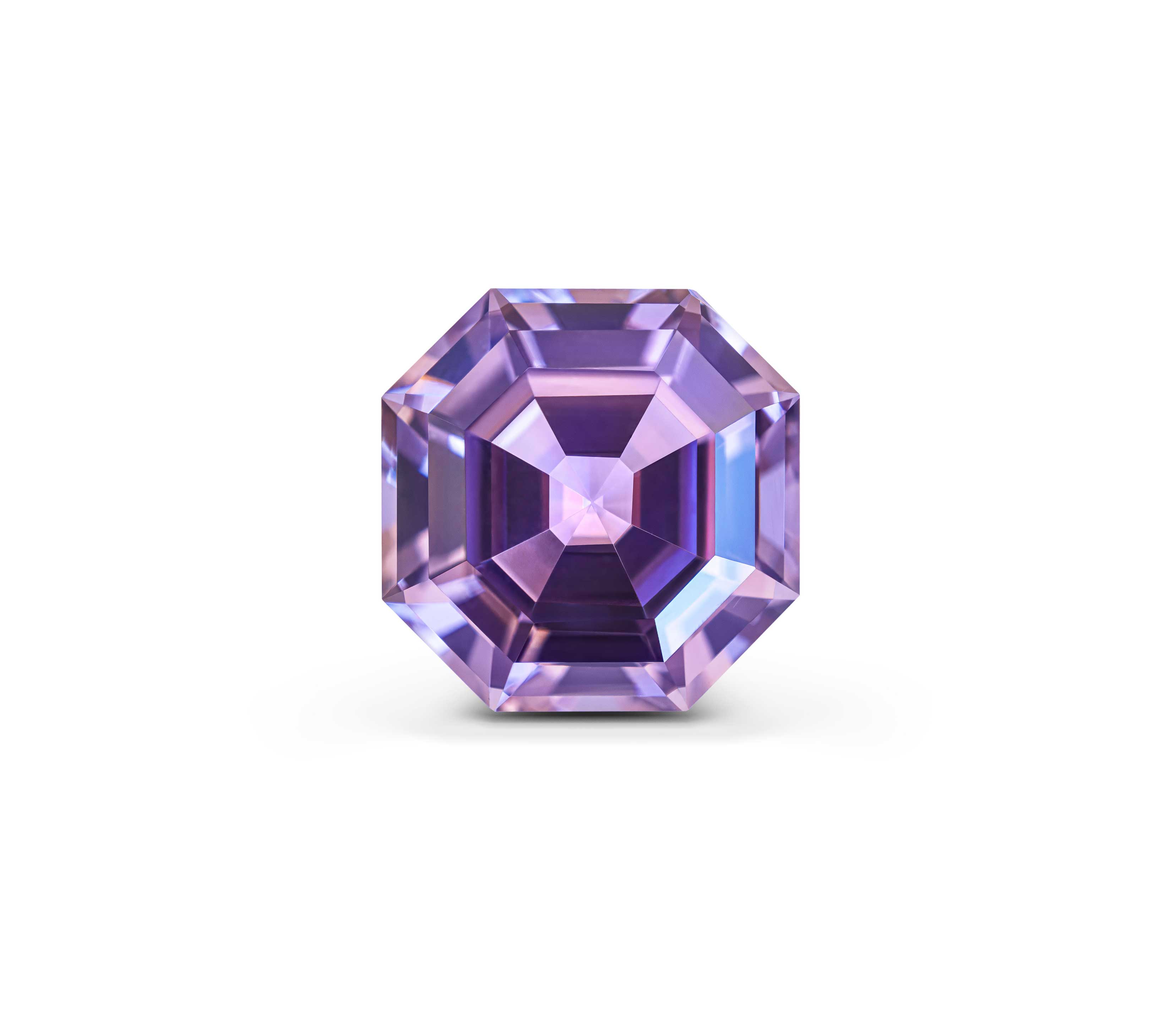 Spinelle gris taille Asscher de 17,53 carats, origine Myanmar