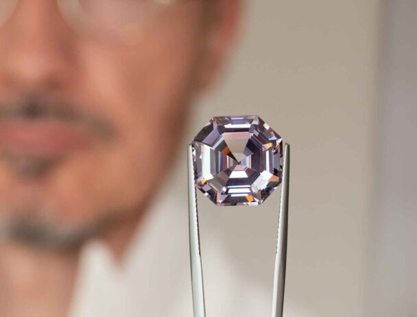 The evolution of diamond cutting: from raw crystal to the eternal brilliance of polished facets