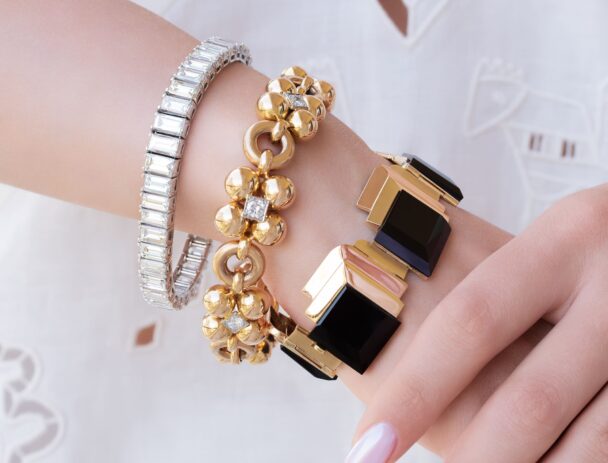 خيمياء الذهب: الفروقات بين ذهب 24 قيراط و18 قيراط و14 قيراط والفيرميل.