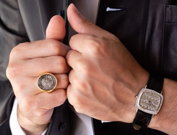 When Time Stops: The Hidden Life of Fine Watches and the Secrets They Share Only with a Master