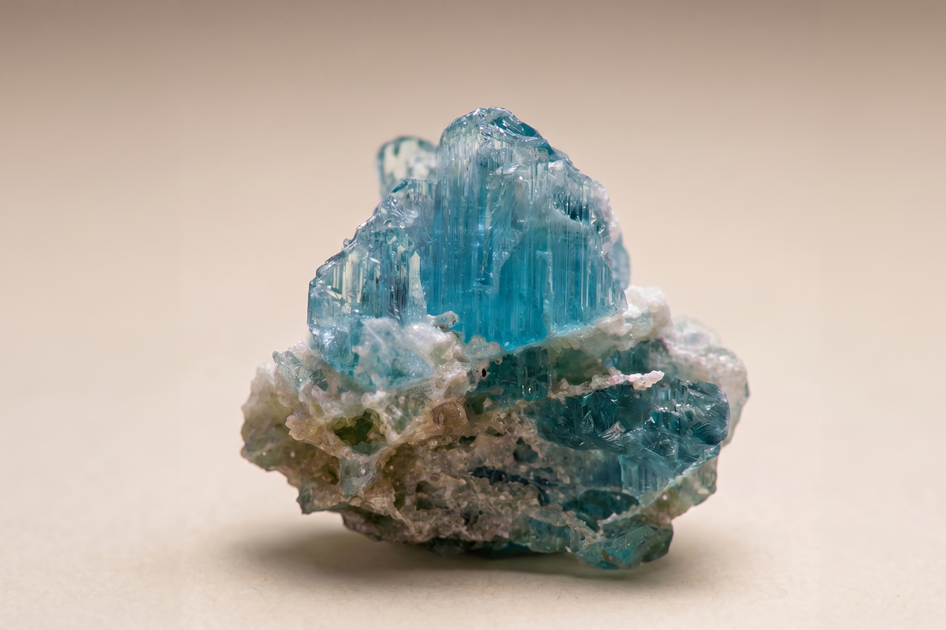 Uncut Para&iacute;ba tourmaline crystal