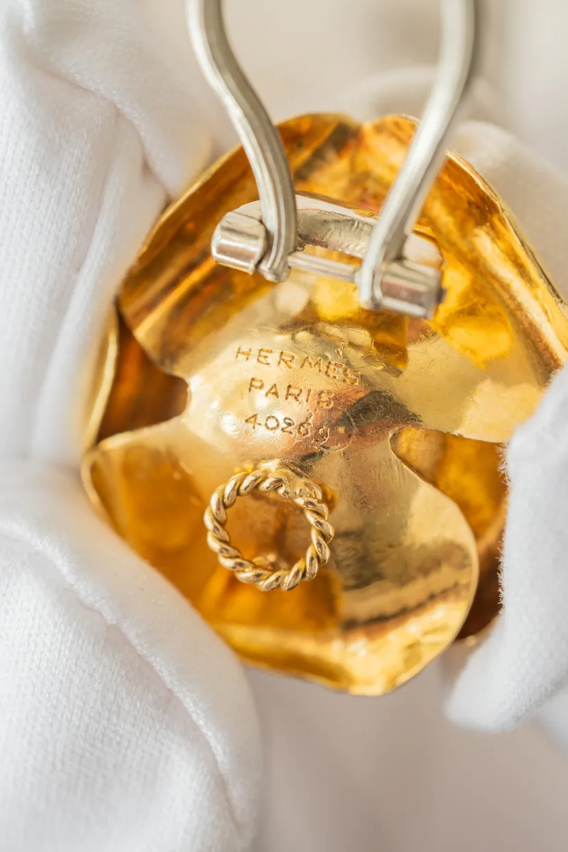 Boucles d’Oreilles Hermès Pétales de Rose Des Années 1970