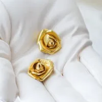Boucles d’Oreilles Hermès Pétales de Rose Des Années 1970