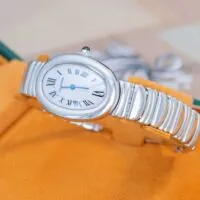 Cartier Baignoire Oval из белого золота