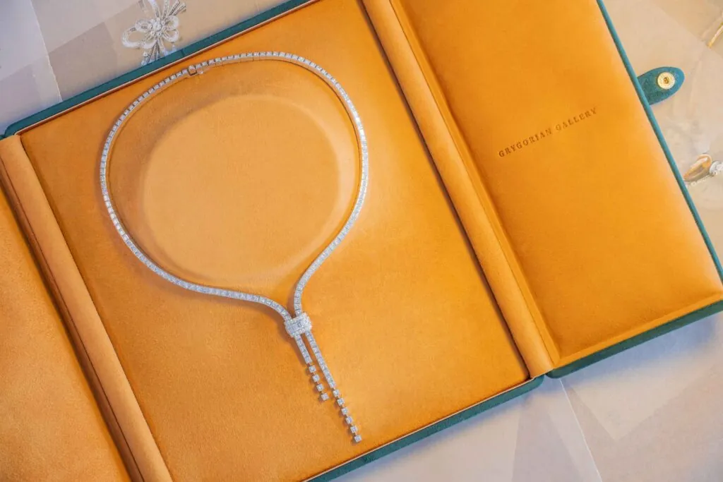 Колье Boucheron Mosaique Delilah с бриллиантами